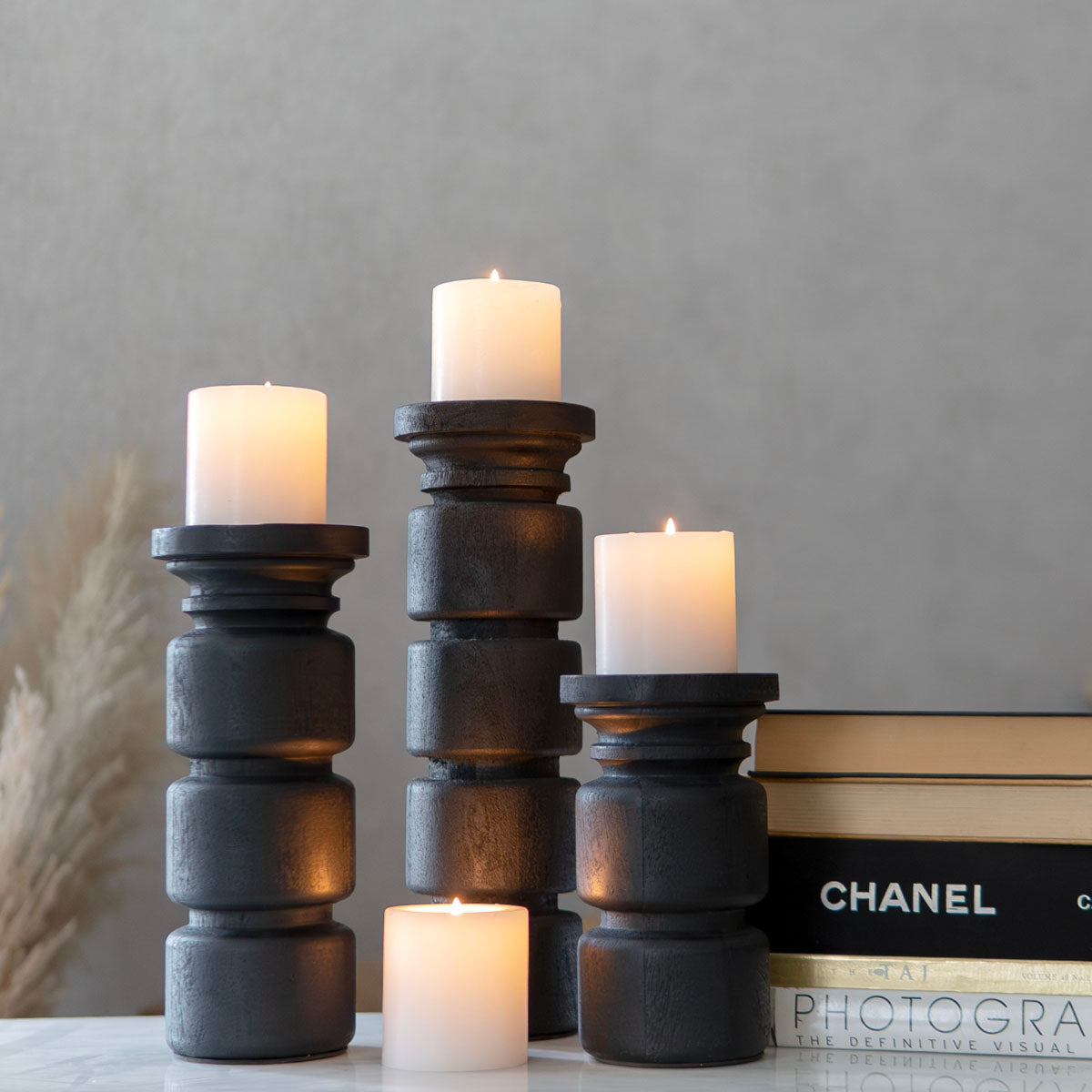 Pastoral Wooden Pillar Holder